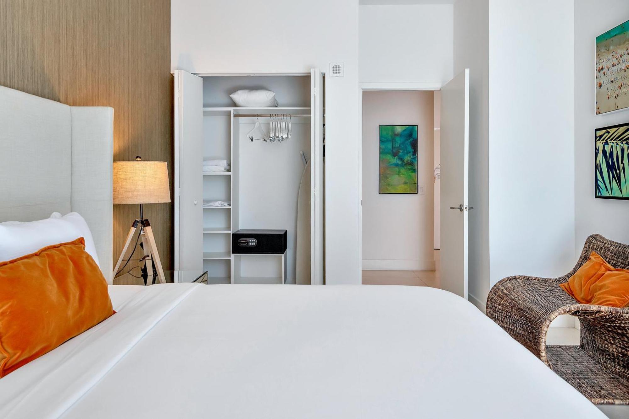 203-1Br/1Ba At The Beach Gem! Lux Amenities! Hollywood Extérieur photo